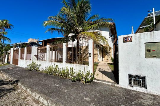 Fachada de casa de condomínio para alugar com 4 quartos, 284m² em Morro das Pedras, Florianópolis