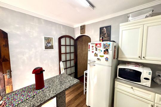 Cozinha de casa à venda com 2 quartos, 120m² em Jardim Artur Alvim, São Paulo