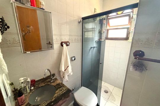 Banheiro de casa à venda com 2 quartos, 120m² em Jardim Artur Alvim, São Paulo