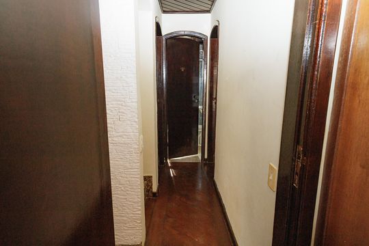 Corredor de casa para alugar com 3 quartos, 200m² em Campo Grande, Rio de Janeiro