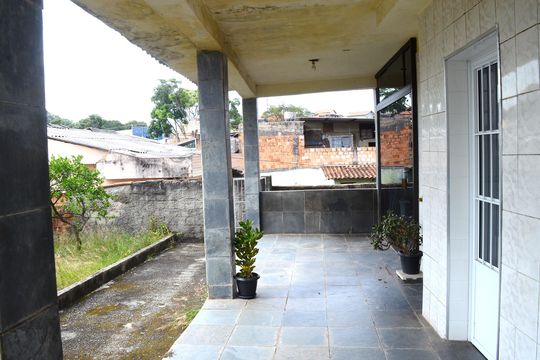 Varanda de casa à venda com 2 quartos, 173m² em Goiânia, Belo Horizonte