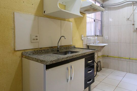 Cozinha  de apartamento para alugar com 2 quartos, 40m² em Jardim Umarizal, São Paulo