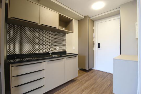 Cozinha de kitnet/studio para alugar com 1 quarto, 25m² em Vila Olímpia, São Paulo