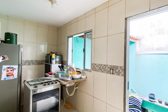 Cozinha de casa para alugar com 1 quarto, 42m² em Jardim Maringa, São Paulo