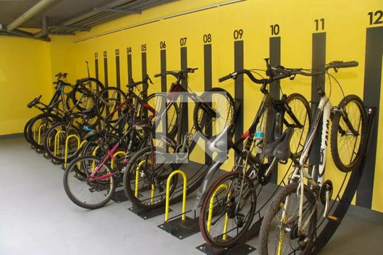 Área Comum - Bicicletário de apartamento à venda com 1 quarto, 30m² em Pinheiros, São Paulo