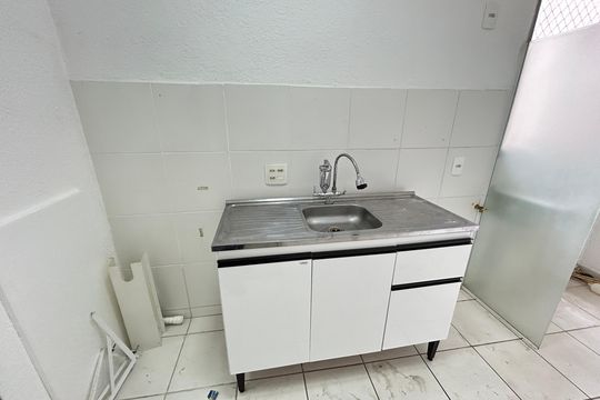 Cozinha de apartamento para alugar com 2 quartos, 43m² em Padre Miguel, Rio de Janeiro