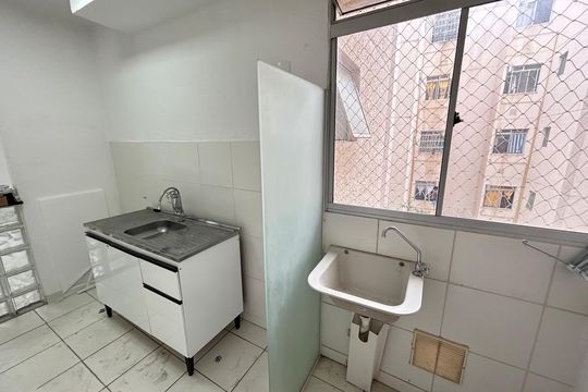 Área de Serviço de apartamento para alugar com 2 quartos, 43m² em Padre Miguel, Rio de Janeiro