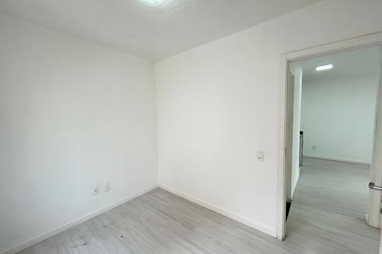 Quarto 2 de apartamento para alugar com 2 quartos, 43m² em Padre Miguel, Rio de Janeiro
