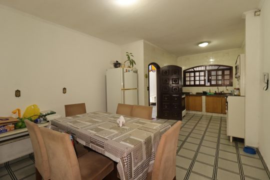 Cozinha de casa à venda com 3 quartos, 168m² em Vila Silvestre, Santo André