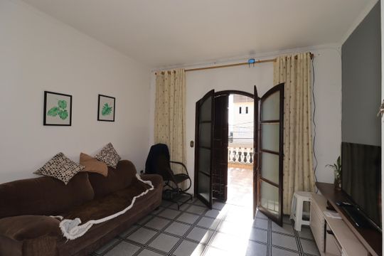 Casa à venda com 3 quartos, 168m² em Vila Silvestre, Santo André