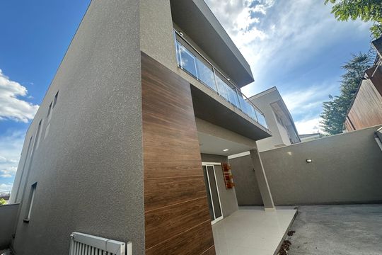 Quintal de casa de condomínio à venda com 5 quartos, 252m² em Suru, Barueri