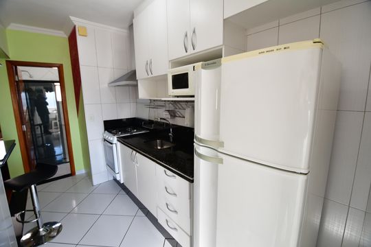 Cozinha de apartamento à venda com 1 quarto, 54m² em Centro, Campinas