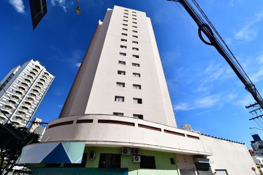 Fachada do Prédio de apartamento à venda com 1 quarto, 54m² em Centro, Campinas