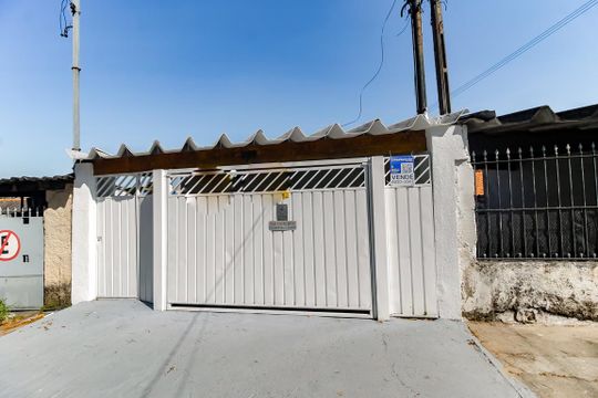 Fachada e Garagem de casa à venda com 2 quartos, 71m² em Jardim Umarizal, São Paulo