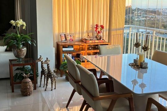 Sala de apartamento à venda com 3 quartos, 132m² em Tamboré, Santana de Parnaíba