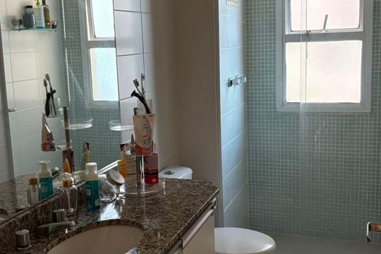 Banheiro de apartamento à venda com 3 quartos, 132m² em Tamboré, Santana de Parnaíba