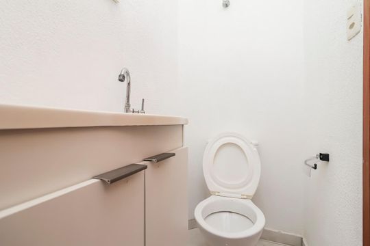 Banheiro de apartamento à venda com 1 quarto, 33m² em Cidade Antônio Estêvão de Carvalho, São Paulo
