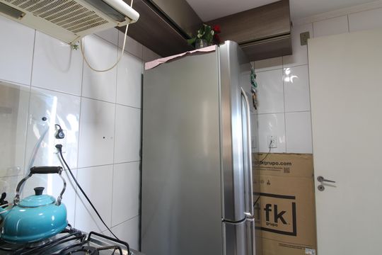 Cozinha de apartamento à venda com 2 quartos, 54m² em Jardim Danfer, São Paulo