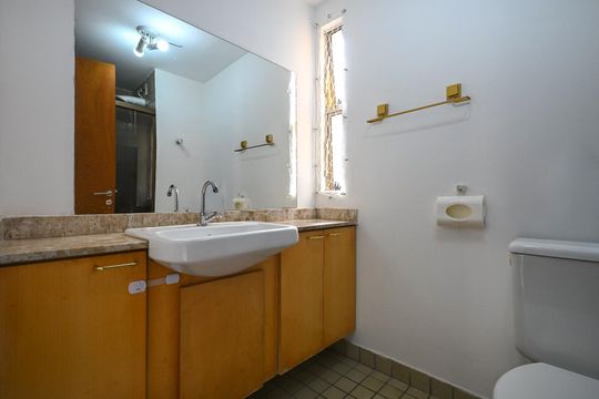 Banheiro de apartamento à venda com 2 quartos, 72m² em Vila Morse, São Paulo