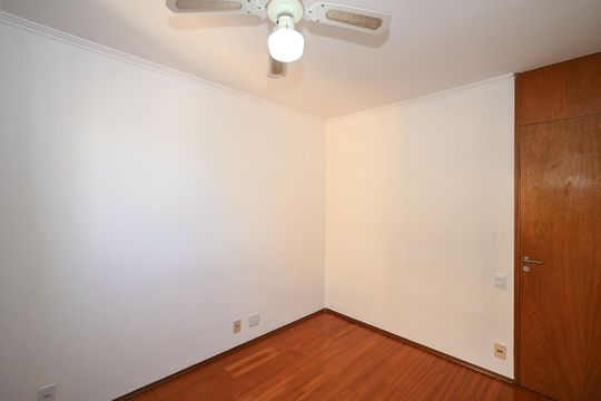 Quarto 2 de apartamento à venda com 2 quartos, 72m² em Vila Morse, São Paulo