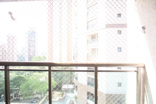 Varanda Suíte 2 de apartamento à venda com 4 quartos, 225m² em Vila Andrade, São Paulo