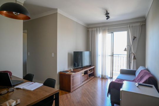 Apartamento à venda com 2 quartos, 54m² em Vila Liviero, São Paulo