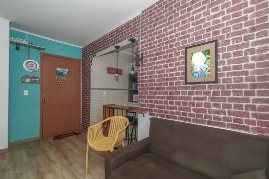 Sala de apartamento à venda com 2 quartos, 51m² em Morro Santana, Porto Alegre