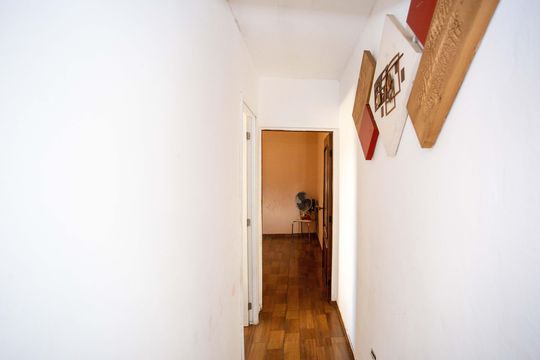 Corredor de casa à venda com 3 quartos, 180m² em Casa Grande, Diadema