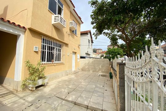 Casa à venda com 3 quartos, 200m² em Lins de Vasconcelos, Rio de Janeiro