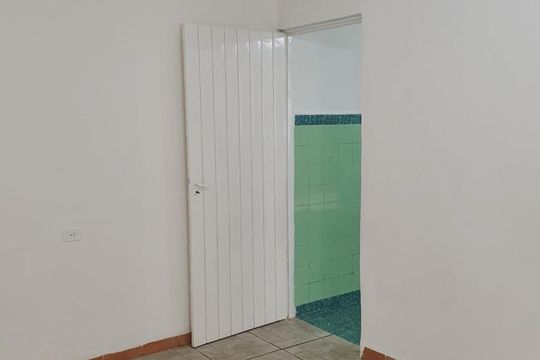 Casa 2 - Sala de casa à venda com 4 quartos, 270m² em Vila Darli, São Paulo