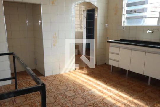 Cozinha de casa à venda com 4 quartos, 270m² em Vila Darli, São Paulo