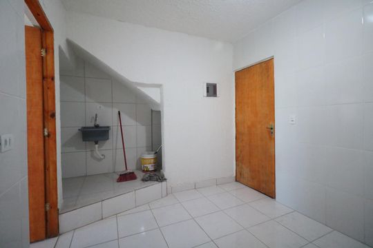 Cozinha de casa para alugar com 1 quarto, 20m² em Serraria, Diadema
