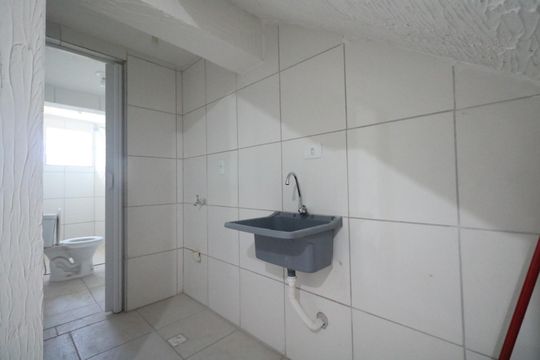 Área de Serviço de casa para alugar com 1 quarto, 20m² em Serraria, Diadema
