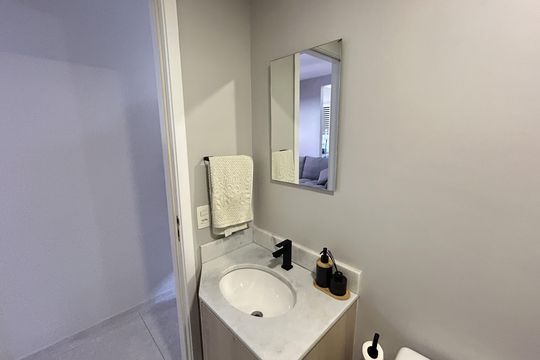 Banheiro Social de apartamento para alugar com 3 quartos, 64m² em Del Castilho, Rio de Janeiro