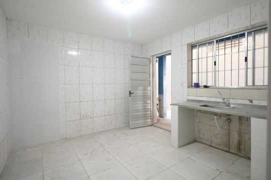 Casa para alugar com 1 quarto, 20m² em Serraria, Diadema