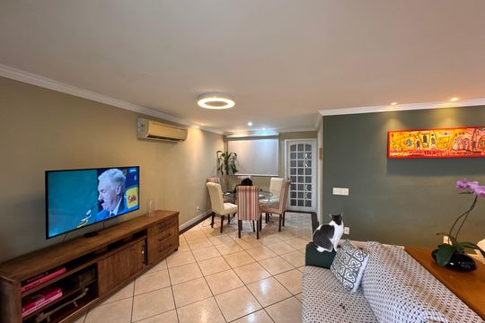 Sala de apartamento para alugar com 4 quartos, 220m² em Recreio dos Bandeirantes, Rio de Janeiro