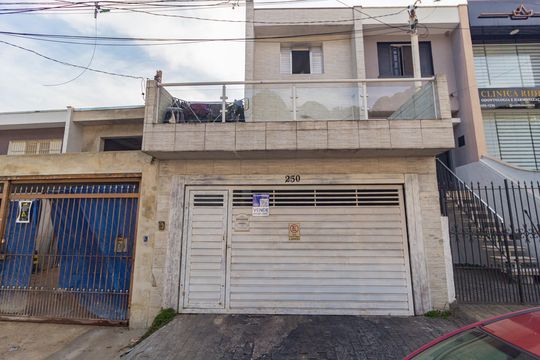 Fachada de casa à venda com 3 quartos, 125m² em Água Rasa, São Paulo