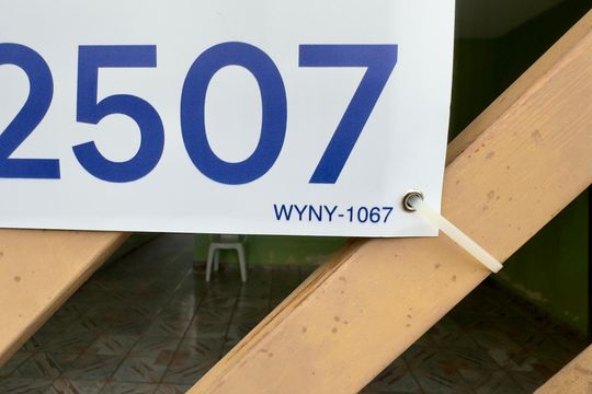 Código da placa WYNY-1067 de casa à venda com 3 quartos, 100m² em Parque Continental Ii, Guarulhos