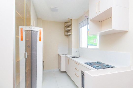 Cozinha de apartamento à venda com 2 quartos, 53m² em Rubem Berta, Porto Alegre