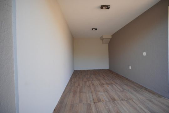 Garagem de casa para alugar com 3 quartos, 133m² em Campeche Central, Florianópolis
