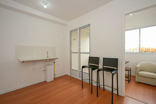 Sala de apartamento para alugar com 2 quartos, 28m² em Jardim Monte Kemel, São Paulo