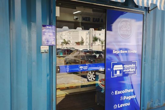 Mercado  de apartamento para alugar com 2 quartos, 42m² em Parque Santa Rosa, Suzano