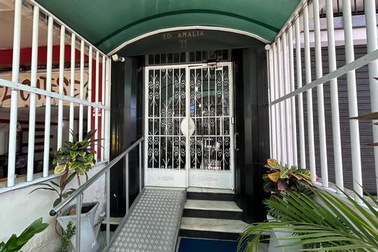 Fachada de apartamento à venda com 2 quartos, 60m² em Quintino Bocaiúva, Rio de Janeiro