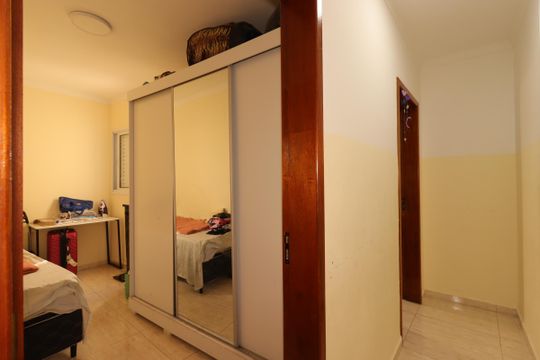 Corredor de casa à venda com 3 quartos, 55m² em Vila Valparaíso, Santo André