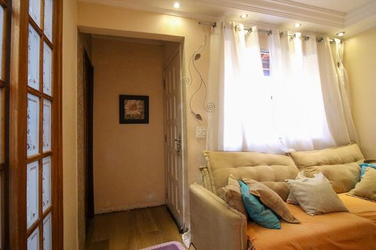 Casa de Condomínio para alugar com 2 quartos, 62m² em Jardim Guairaca, São Paulo