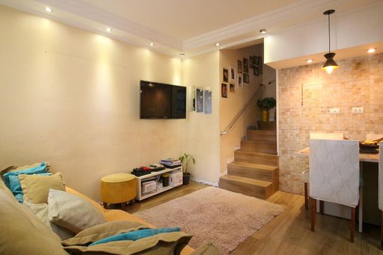Casa de Condomínio para alugar com 2 quartos, 62m² em Jardim Guairaca, São Paulo