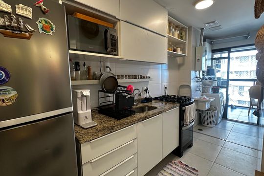 Cozinha de apartamento à venda com 3 quartos, 83m² em Recreio dos Bandeirantes, Rio de Janeiro
