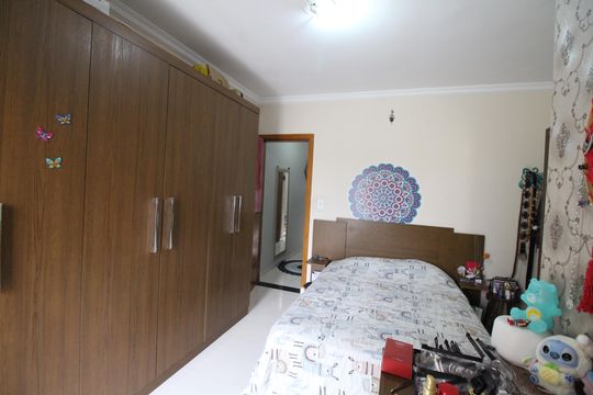 Casa à venda com 3 quartos, 120m² em São Lucas, São Paulo
