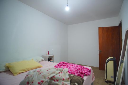 Quarto 1 de apartamento à venda com 2 quartos, 60m² em Humaitá, Porto Alegre