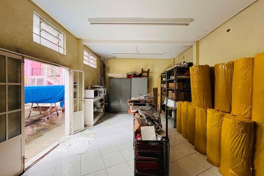 Área externa de casa à venda com 4 quartos, 410m² em Penha de França, São Paulo
